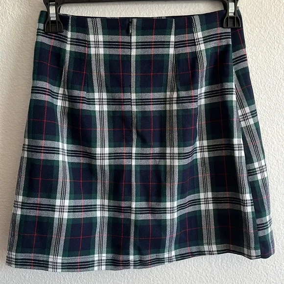 BRANDY MELVILLE plaid skirt - Picture 2 of 4
